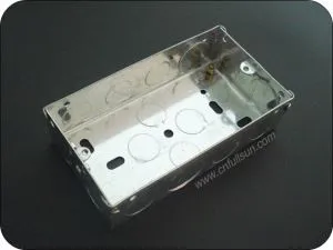 Челична излазна кутија