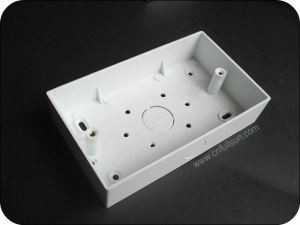 Зидни носач ПВЦ разводне кутије БС4662